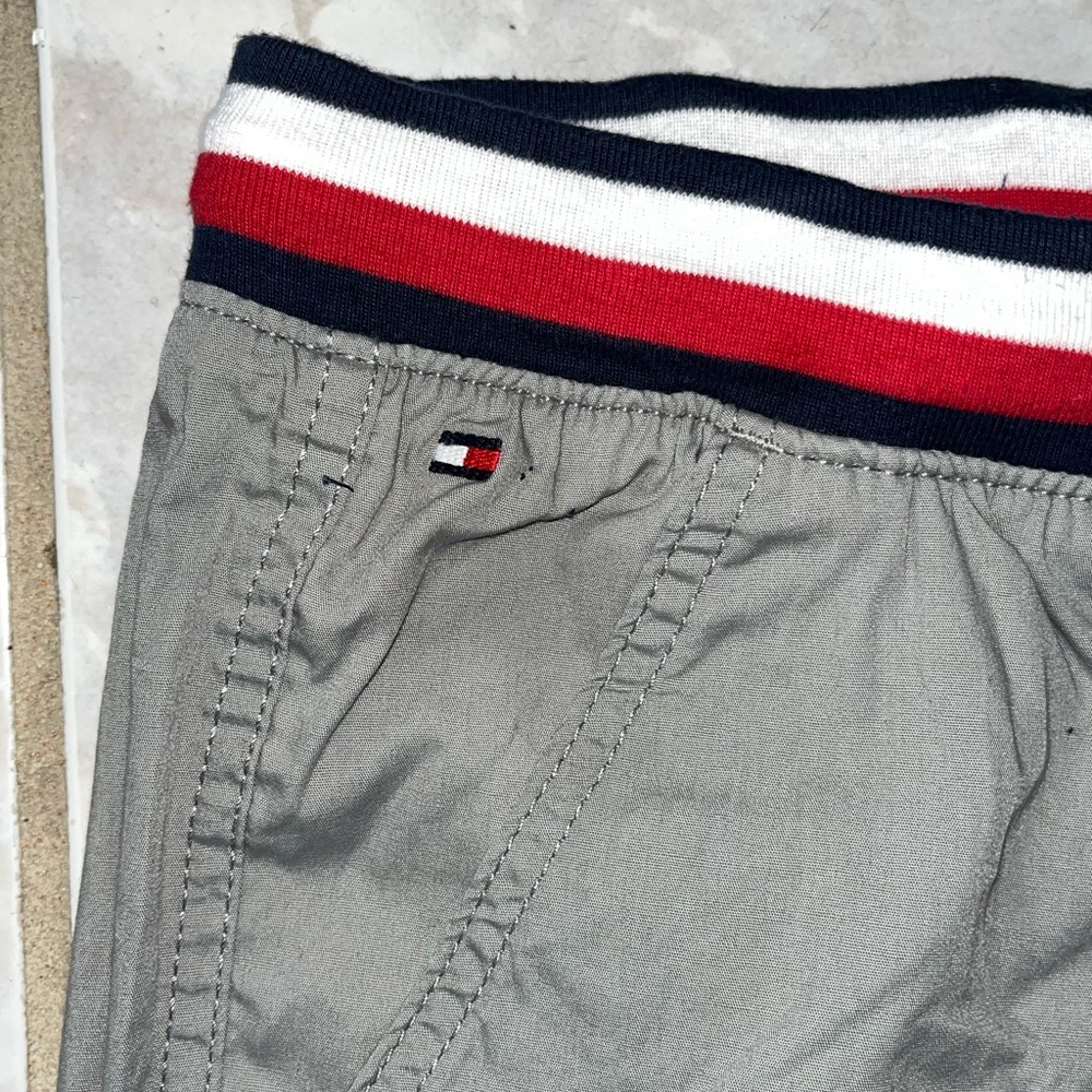 Youth Tommy Hilfiger Boys Gray Shorts Size Large  16/18 Drawstring - Picture 3 of 4